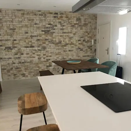 Elegante 6-8pax Av Palmera 3d 2b Appartement