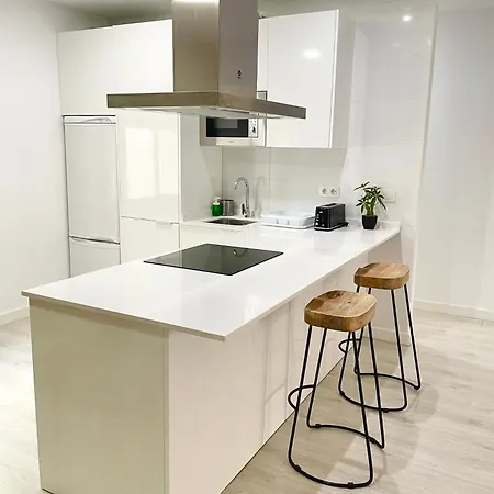 Elegante 6-8pax Av Palmera 3d 2b セビリア